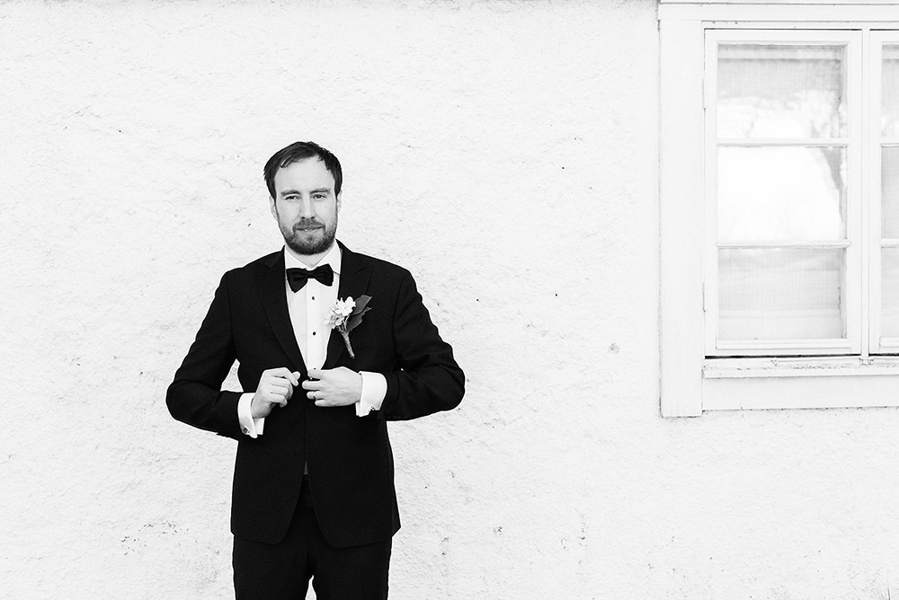 Groom preparation wedding portraits