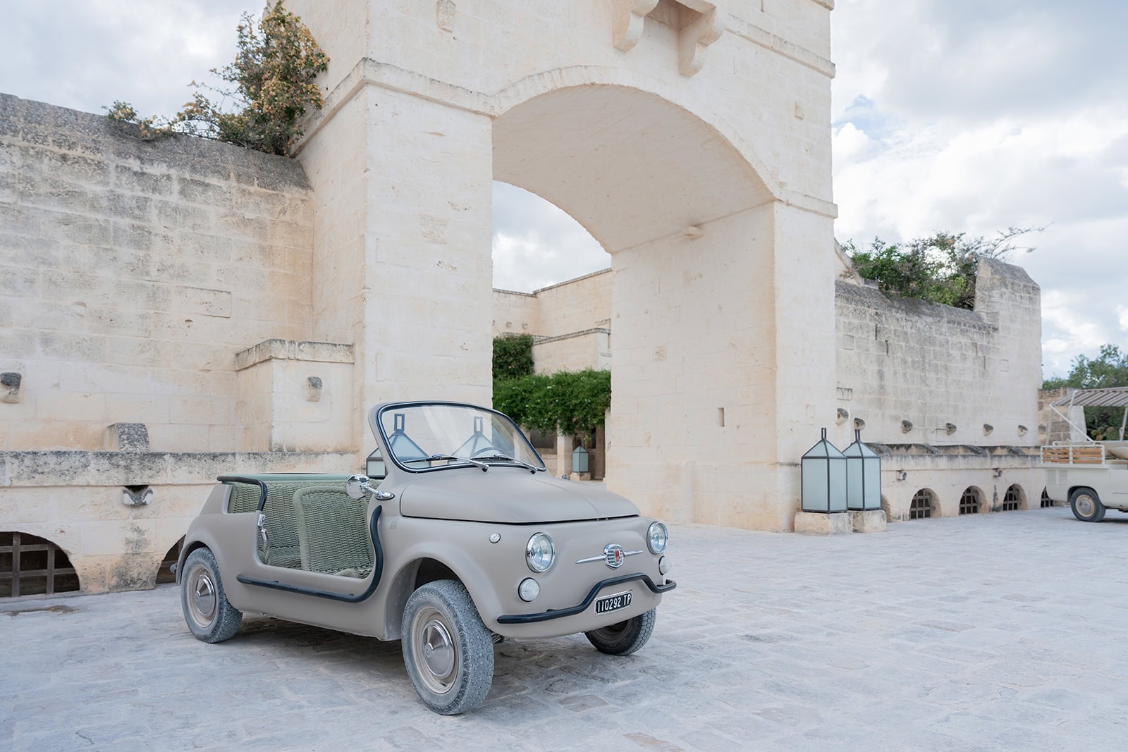 The cars from the G7 meeting can be rented at Borgo Egnazia